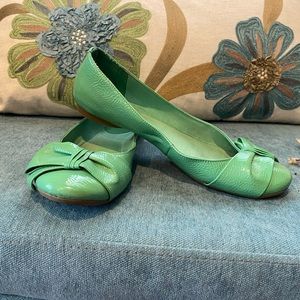 ☀️3/$25 FINAL PRICE! Nine West Flats w/ Bow